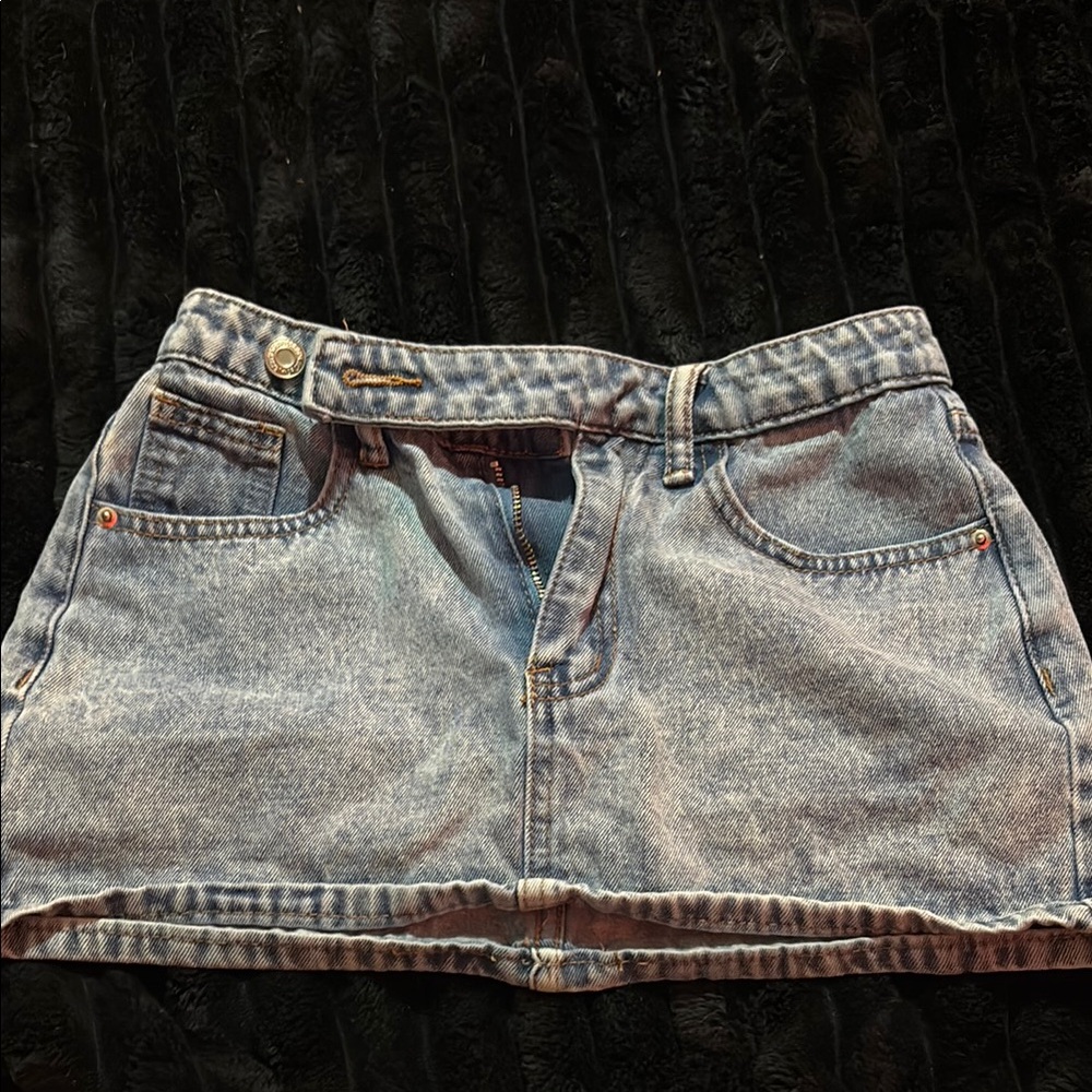 Stylish Denim Mini Skirt
